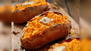 5 Underrated Superfoods for Glowing Skin (Beyond Chia Seeds)