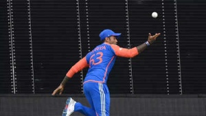 ICC Overhauls Cricket Rules: Stop Clock in Tests, Boundary Catch Clarity, and Enhanced Player Safety
