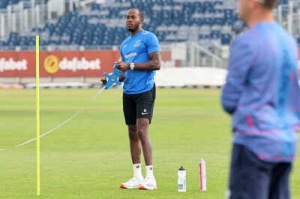 Archer's Test Return: Hussain Calls it a 'Gamble' But Urges Caution for Edgbaston