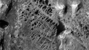 Curiosity Rover Spots Intriguing 