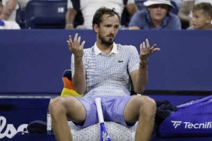 US Open Day 1: Medvedev Stunned in Controversy, Djokovic & Sabalenka Advance, Southeast Asian Stars Shine