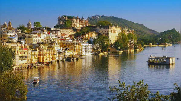 Panoramic view of the City of Lakes at dusk.