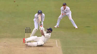 Rishabh Pant celebrates a century.