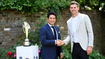 Sachin Tendulkar and James Anderson, now namesakes of the India-England Test series trophy.
